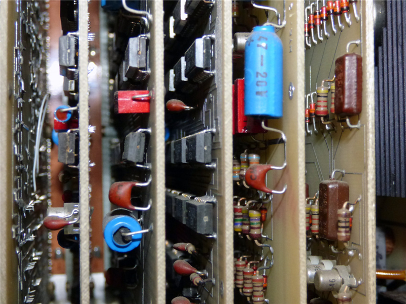 1676449609606229.png 集成電路進(jìn)口報(bào)關(guān)代理.png